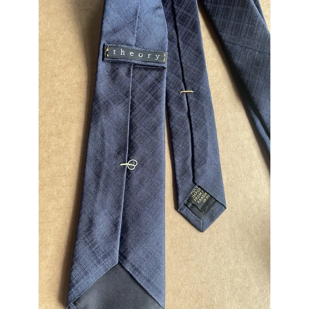 Theory 100% Italian Silk Necktie Tie Made In USA Roadster Blue Twill Weave‎